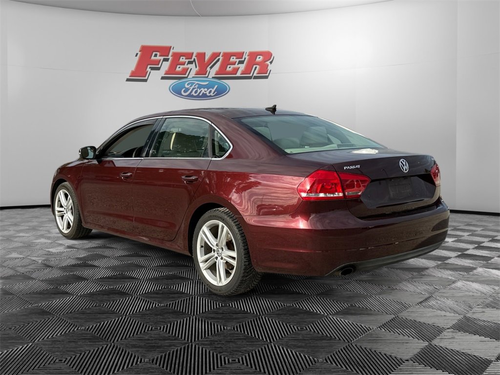 Used 2014 Volkswagen Passat 1.8T SE image 5