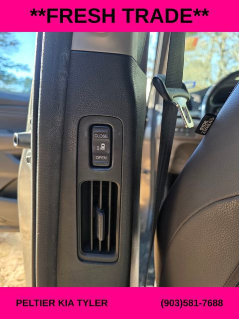 Used 2018 Honda Odyssey EX-L image 13