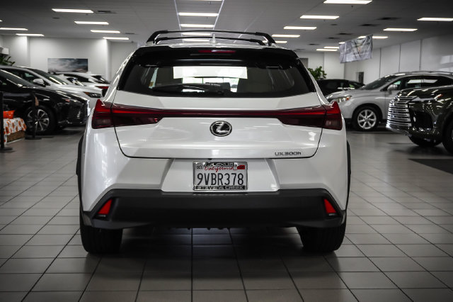 Certified 2025 Lexus UX 300h FWD w/ Accessory Package (Z2) image 7