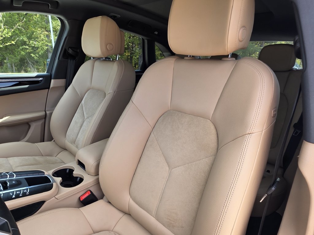 Certified 2021 Porsche Macan AWD/4WD image 4