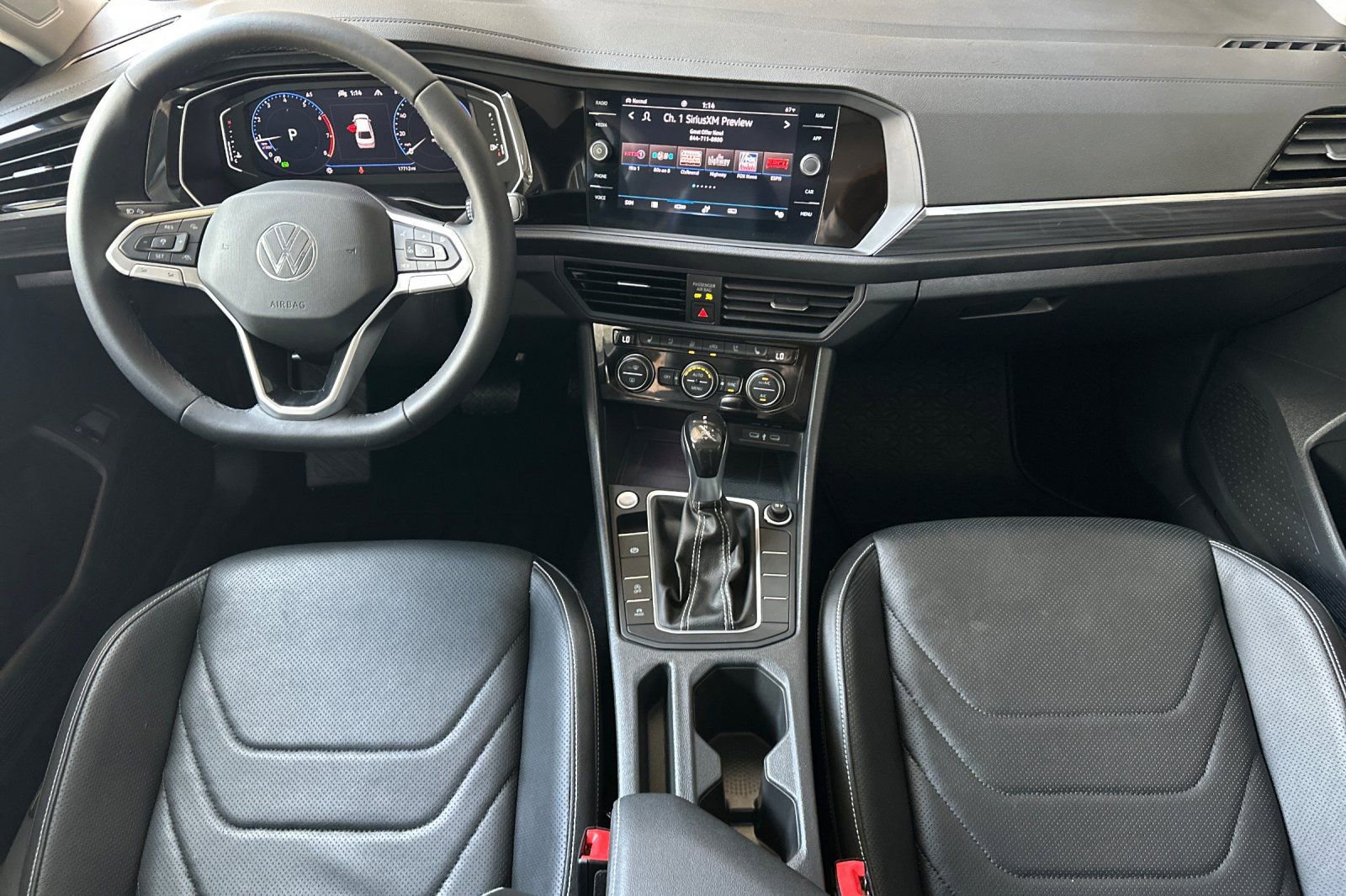 Used 2024 Volkswagen Jetta SEL FWD image 13