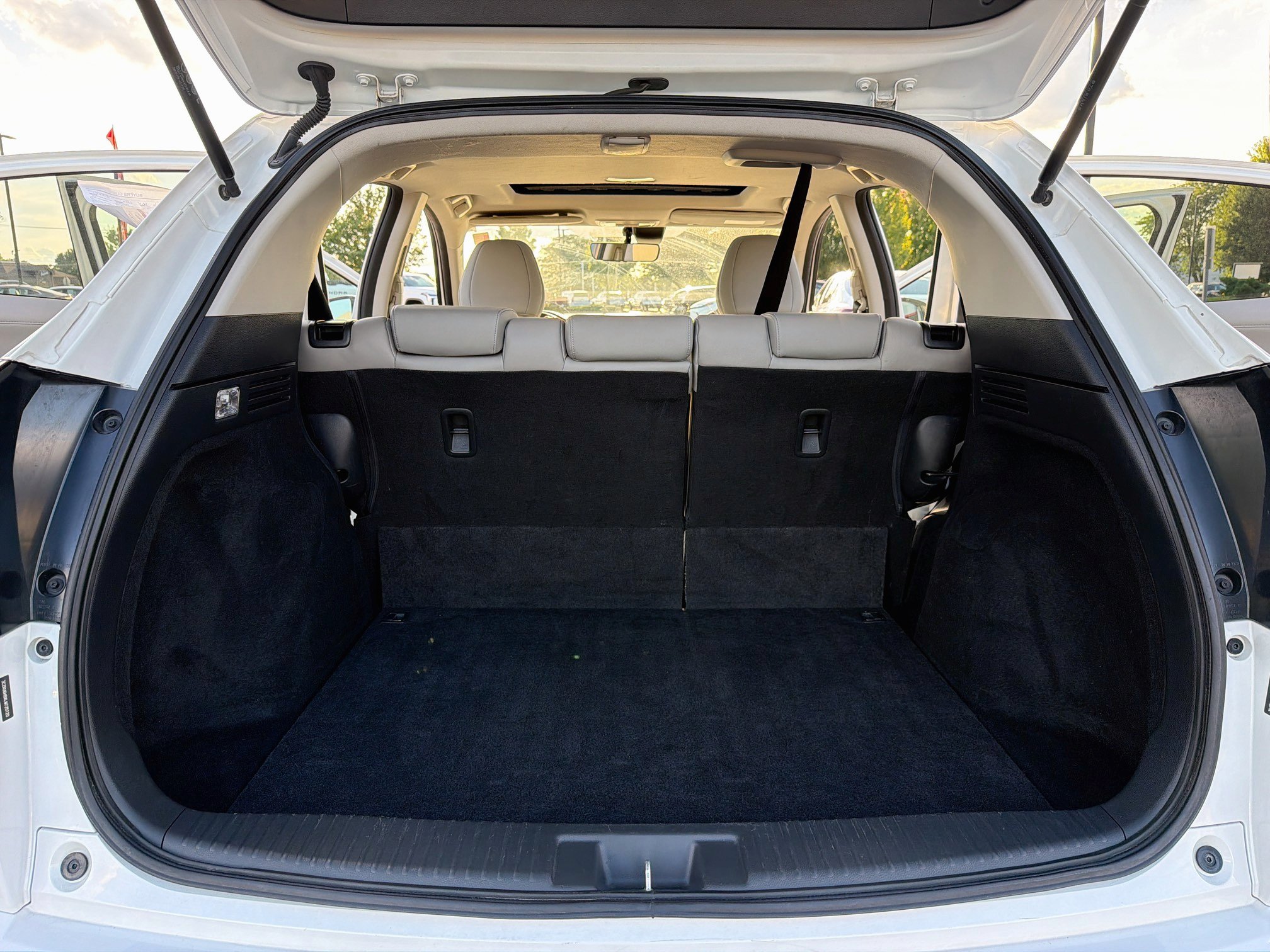 Used 2020 Honda HR-V Touring image 13