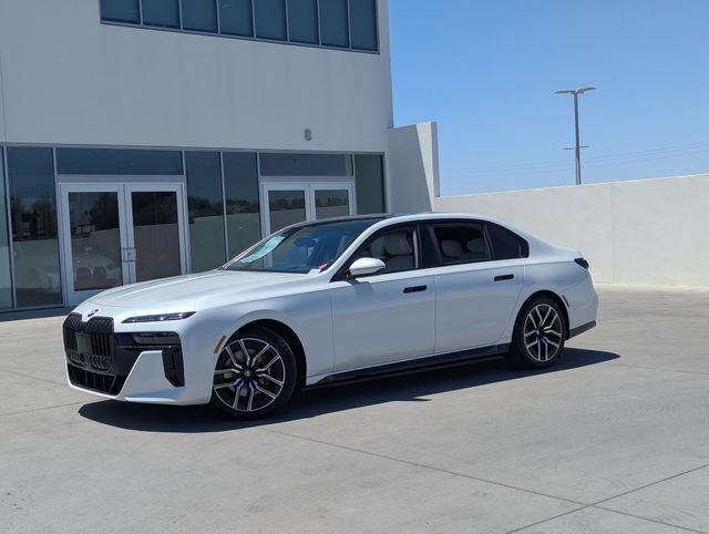 New 2026 BMW i7 eDrive50 w/ Executive Package RWD image 2