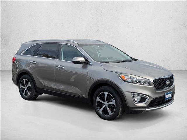 Used 2017 Kia Sorento EX AWD/4WD image 3