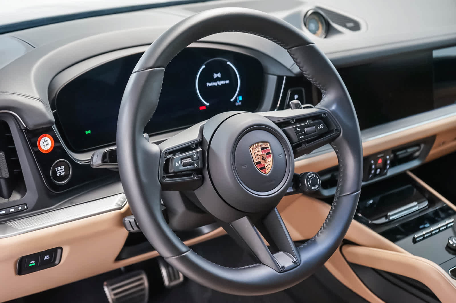 Certified 2026 Porsche Cayenne S AWD/4WD image 4