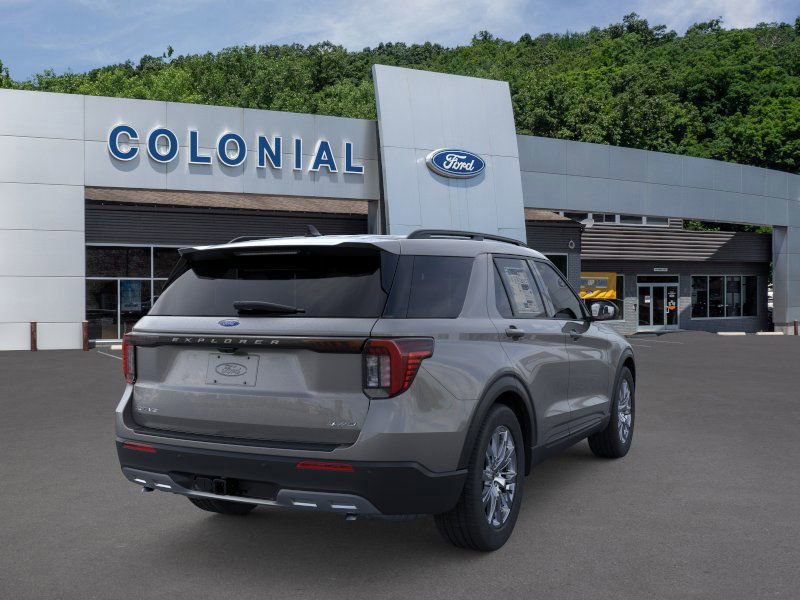 New 2026 Ford Explorer Active w/ Active Comfort Package image 8