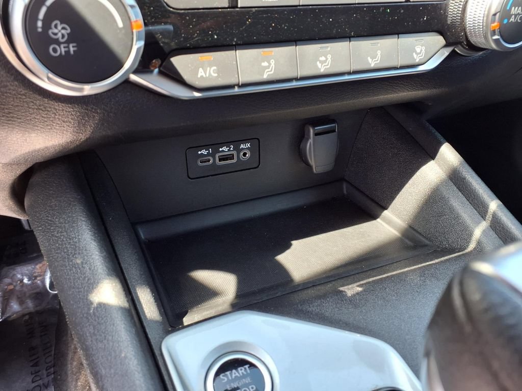 Used 2025 Nissan Altima 2.5 SV FWD image 22