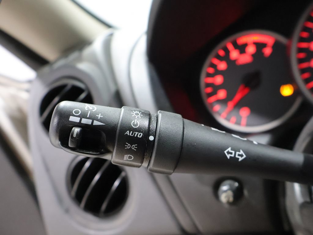 Used 2008 Pontiac Grand Prix FWD image 27