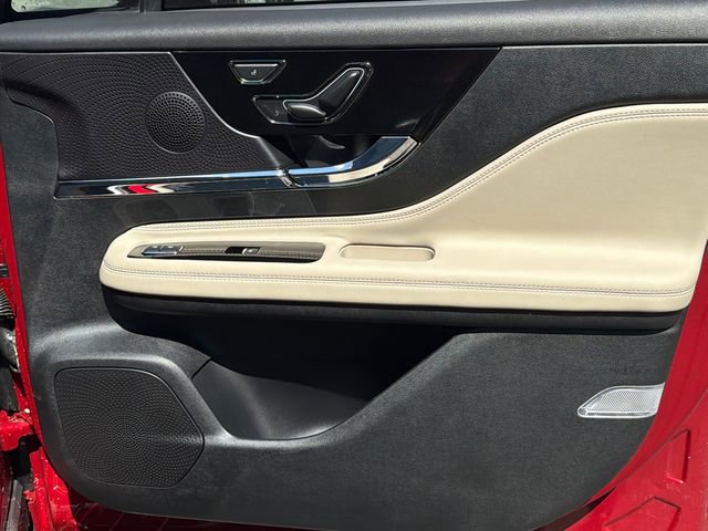 New 2026 Lincoln Corsair Premiere image 15