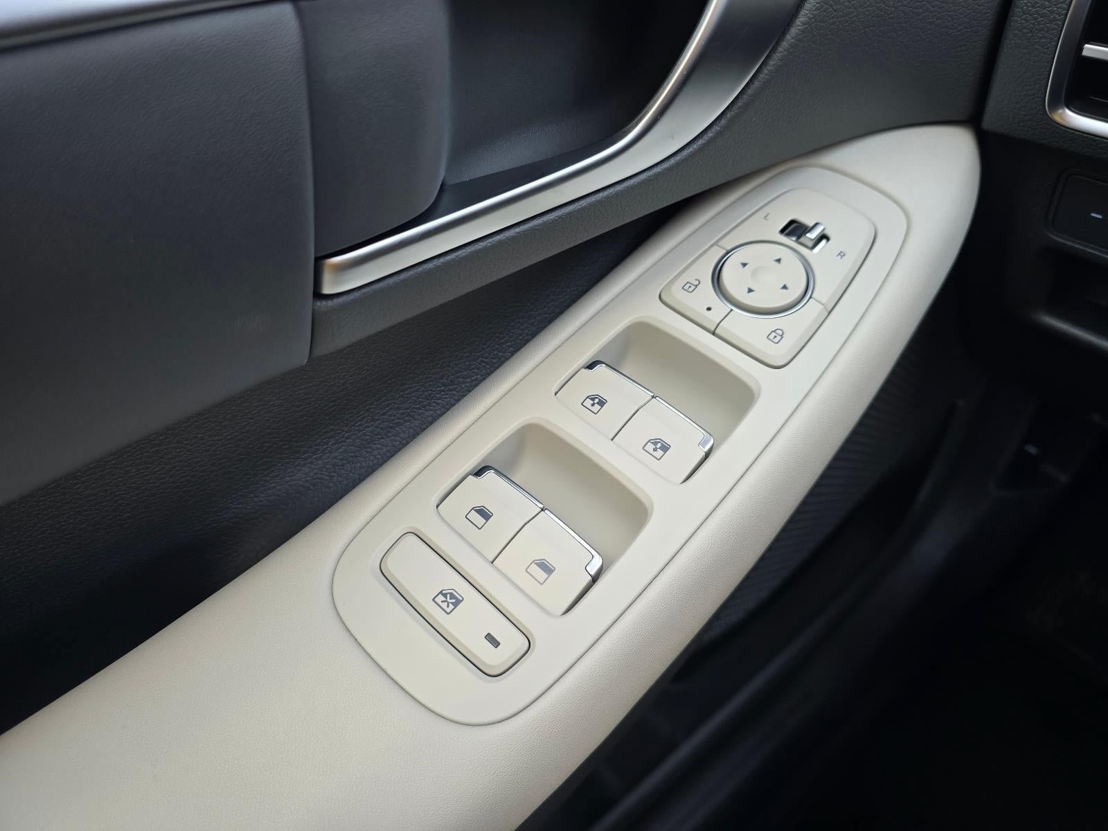 New 2026 Hyundai Sonata SEL FWD image 23