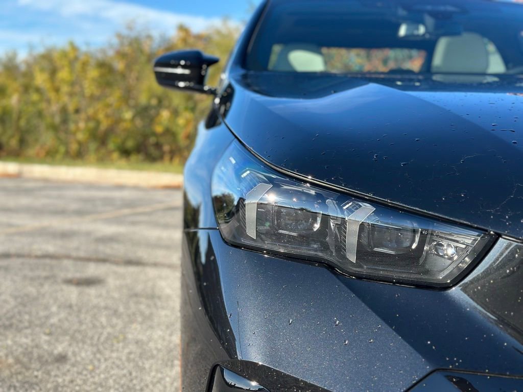 New 2025 BMW i5 M60 w/ Premium Package image 10