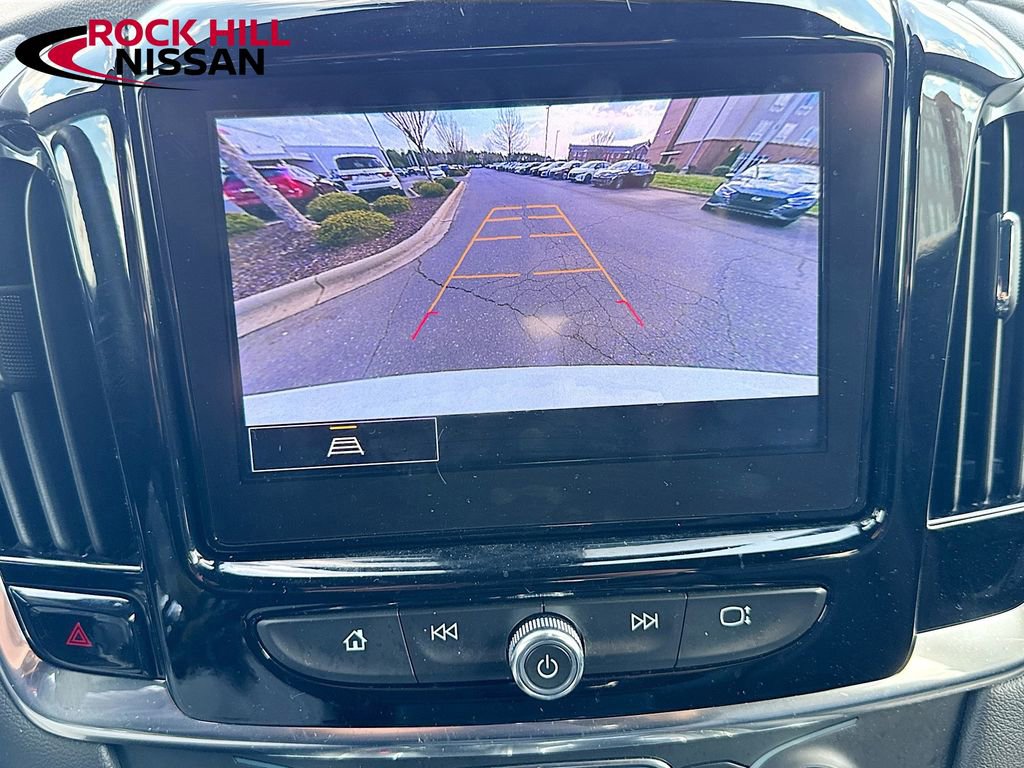 Used 2023 Chevrolet Traverse LT image 13