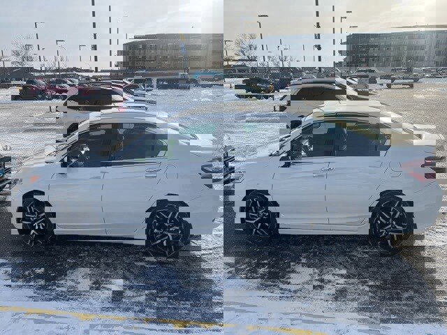 Used 2017 Honda Accord Sport image 4