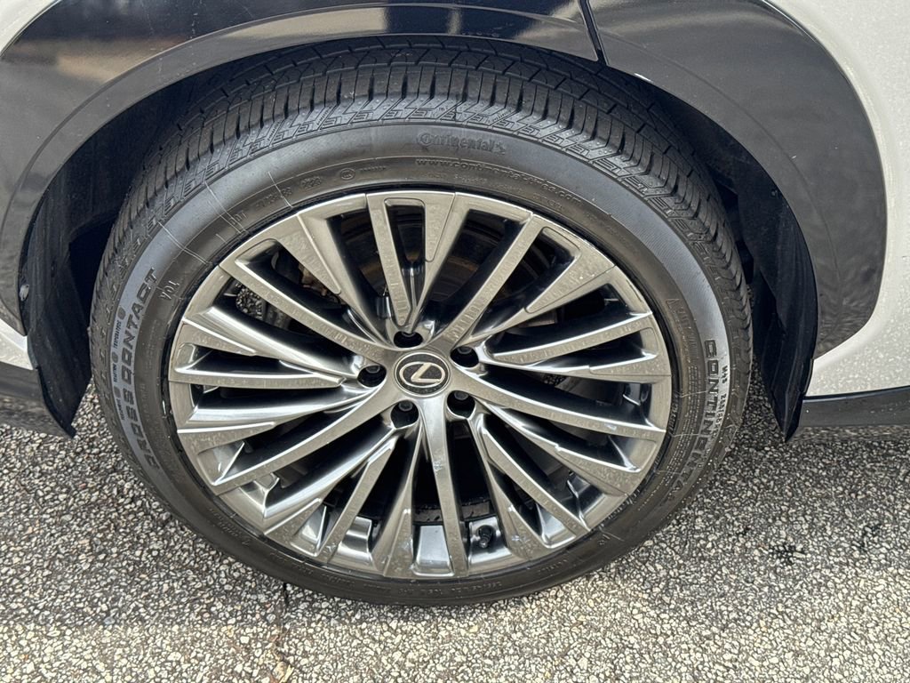 Used 2023 Lexus RZ 450e Premium w/ Accessory Package (2T) image 17