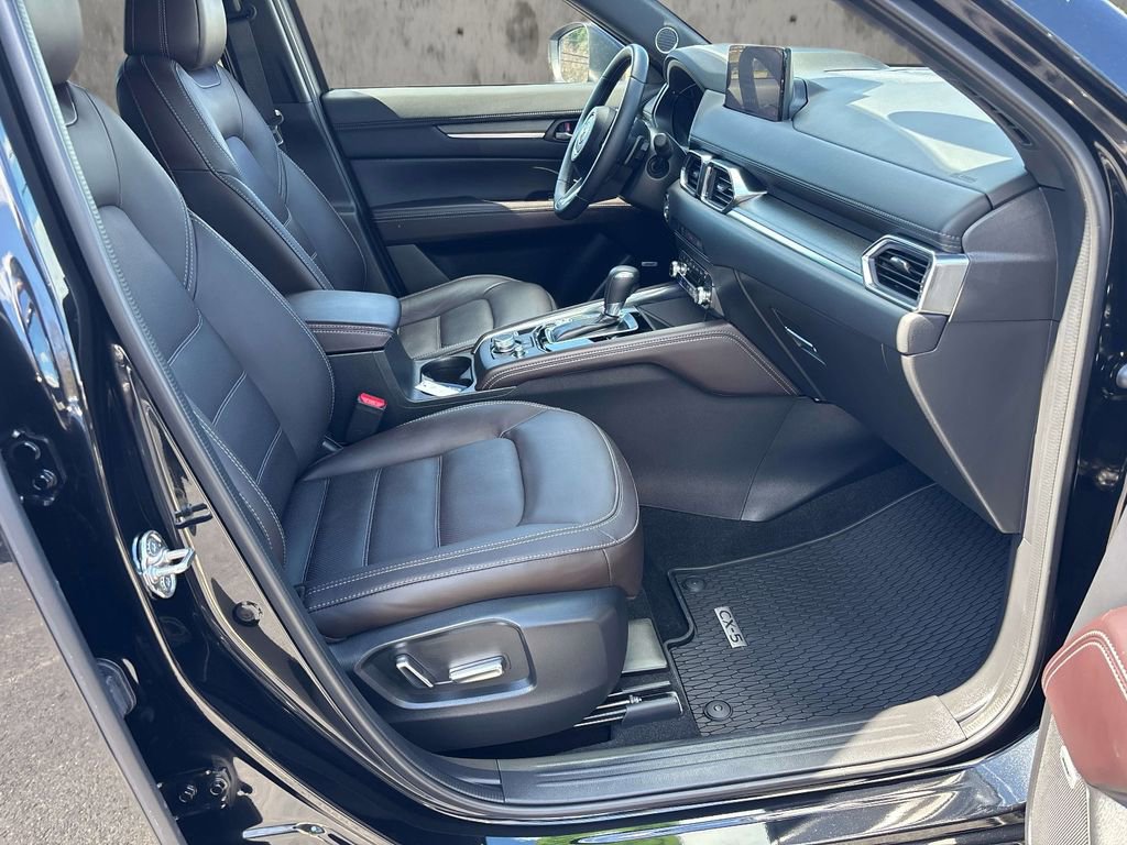 Certified 2025 MAZDA CX-5 Signature AWD/4WD image 17