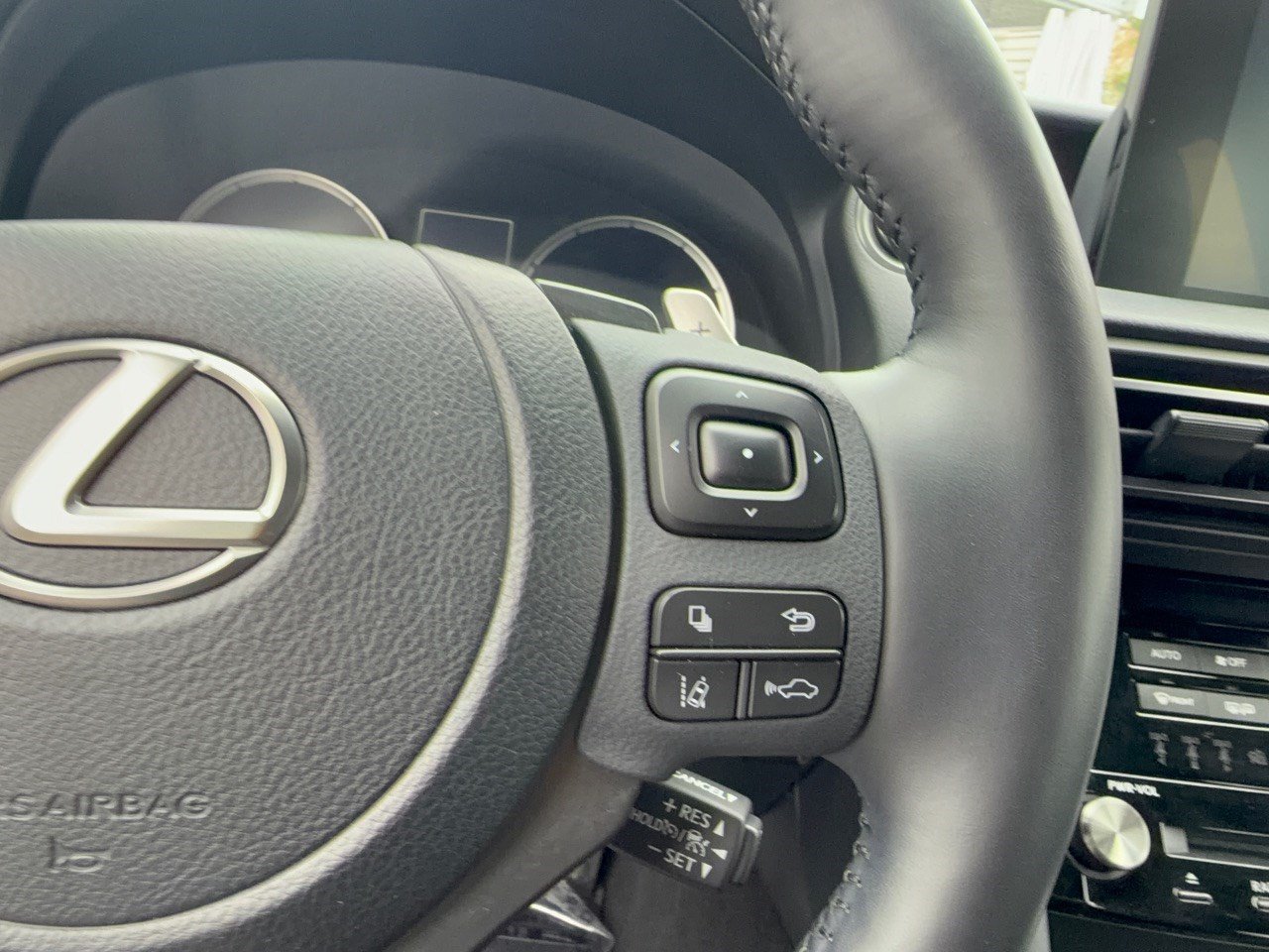 Used 2023 Lexus IS 300 w/ Premium Package RWD image 19
