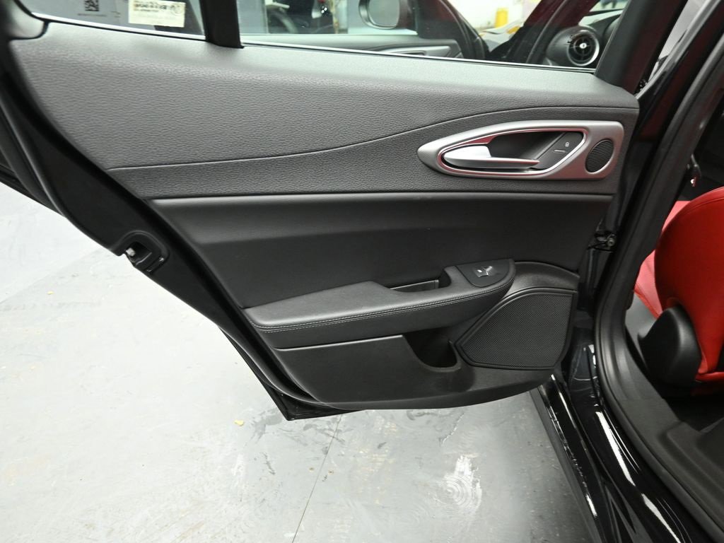 New 2026 Alfa Romeo Giulia AWD w/ Driving Assist Package image 23