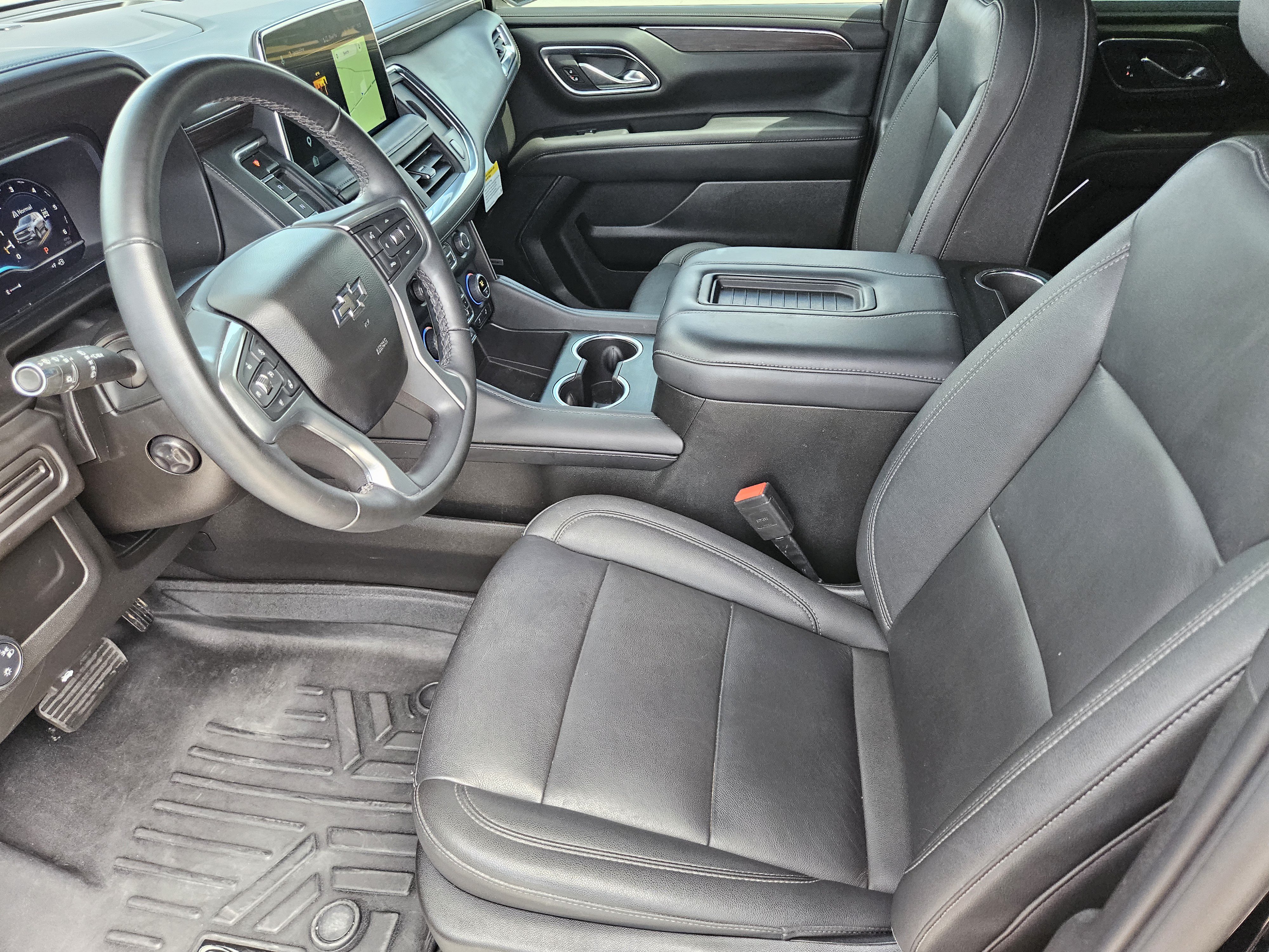 Used 2023 Chevrolet Tahoe Z71 w/ Luxury Package AWD/4WD image 13