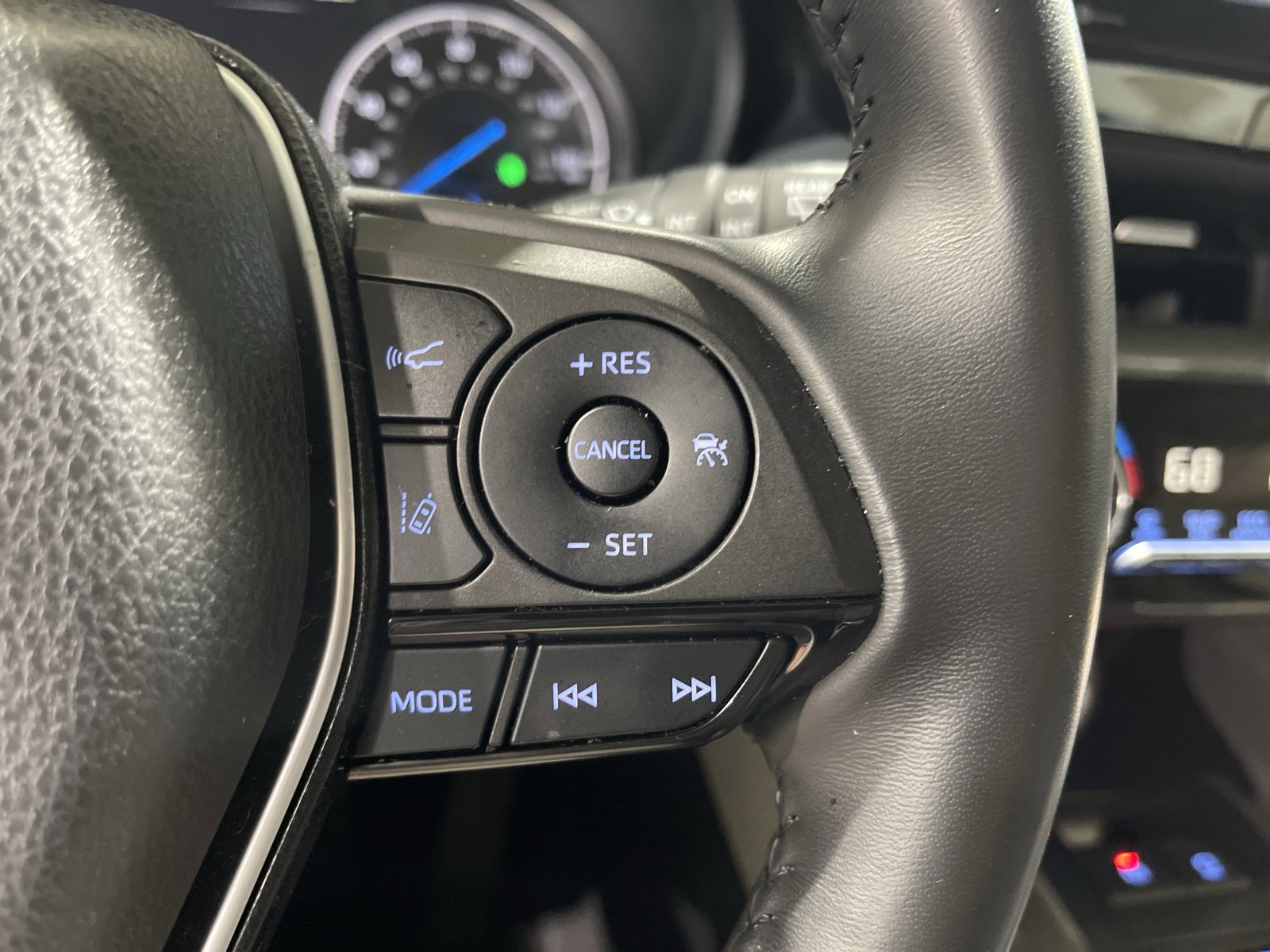 Used 2022 Toyota Venza XLE AWD/4WD image 28