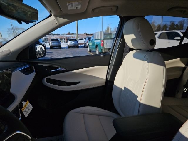 New 2026 Buick Encore GX Avenir w/ Avenir Technology Package image 30