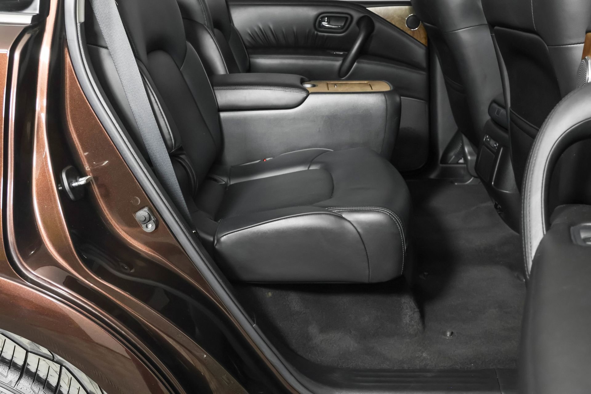 Used 2021 Nissan Armada SL w/ Captain's Chairs Package AWD/4WD image 44