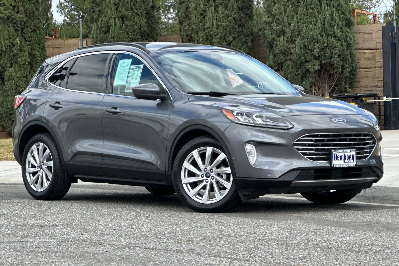 Used 2022 Ford Escape Titanium w/ Titanium Elite Package FWD video 2