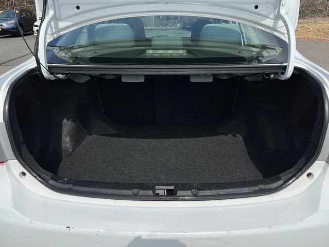 Used 2012 Toyota Corolla L FWD image 13