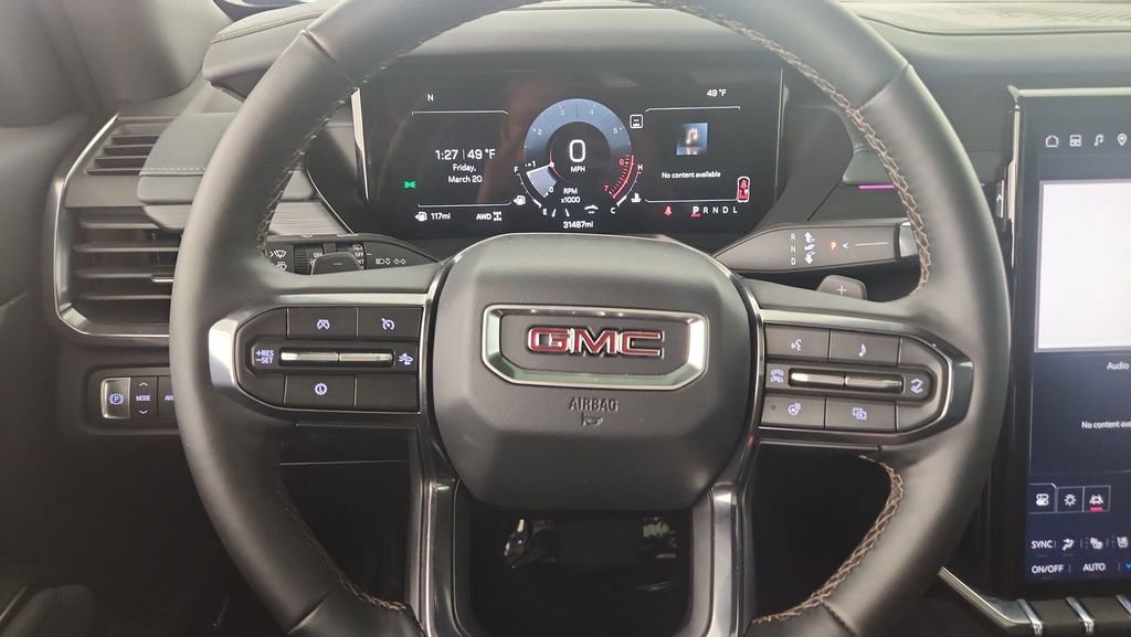 Used 2024 GMC Acadia AT4 w/ Luxury Package image 12