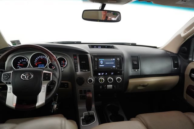 Used 2015 Toyota Sequoia Platinum RWD image 34