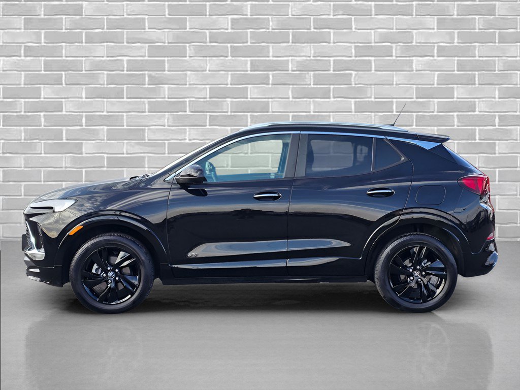 Used 2025 Buick Encore GX Sport Touring w/ Advanced Technology Package AWD/4WD image 2