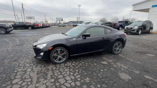 Used 2015 Scion FR-S image 4