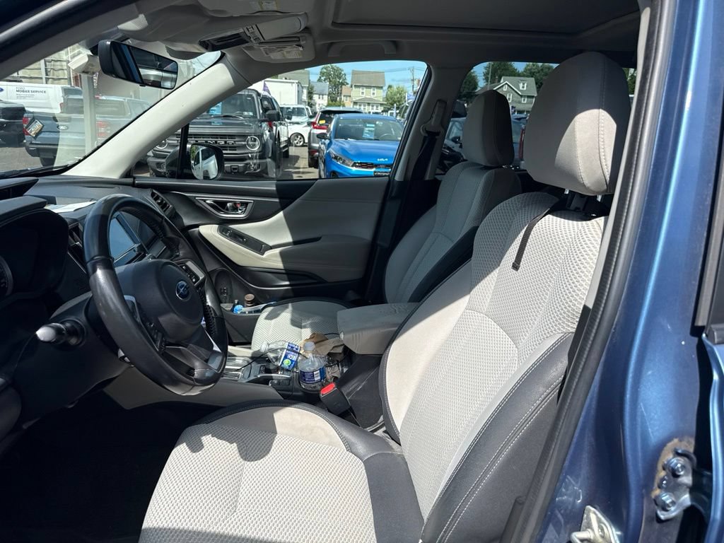 Used 2021 Subaru Forester Premium AWD/4WD image 5