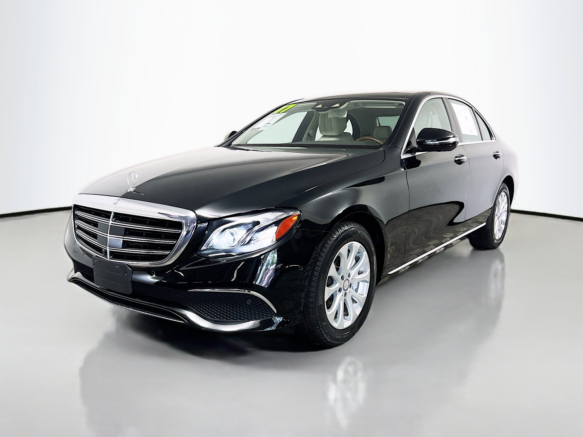 Used 2017 Mercedes-Benz E 300 4MATIC image 10