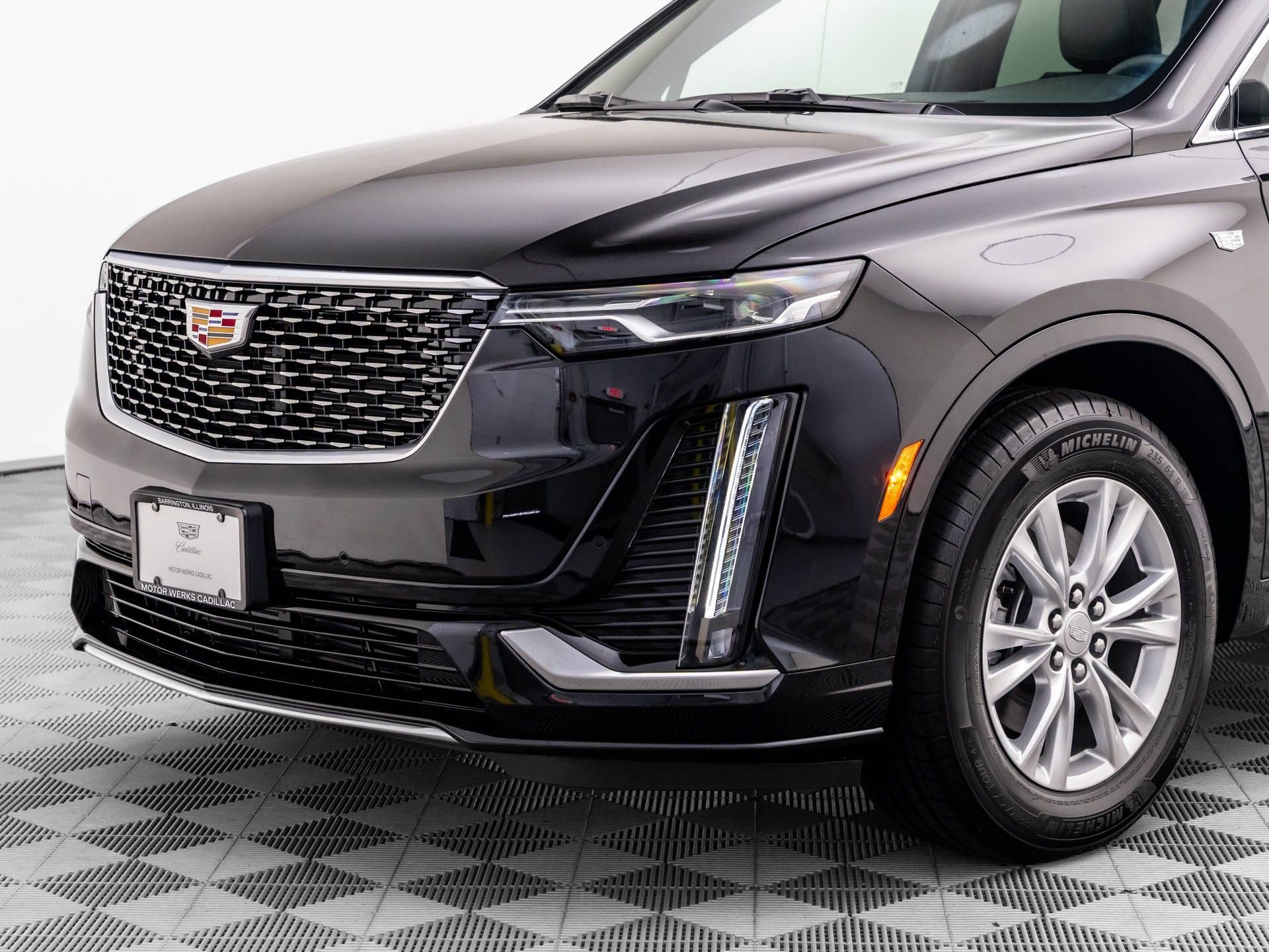 New 2025 Cadillac XT6 Luxury image 27