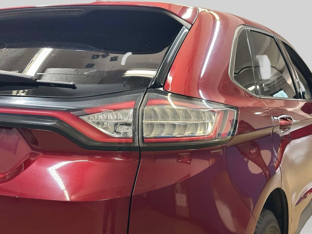 Used 2018 Ford Edge SEL w/ Equipment Group 201A AWD/4WD image 27