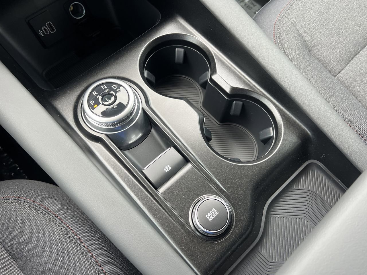 New 2026 Ford Explorer Active image 9