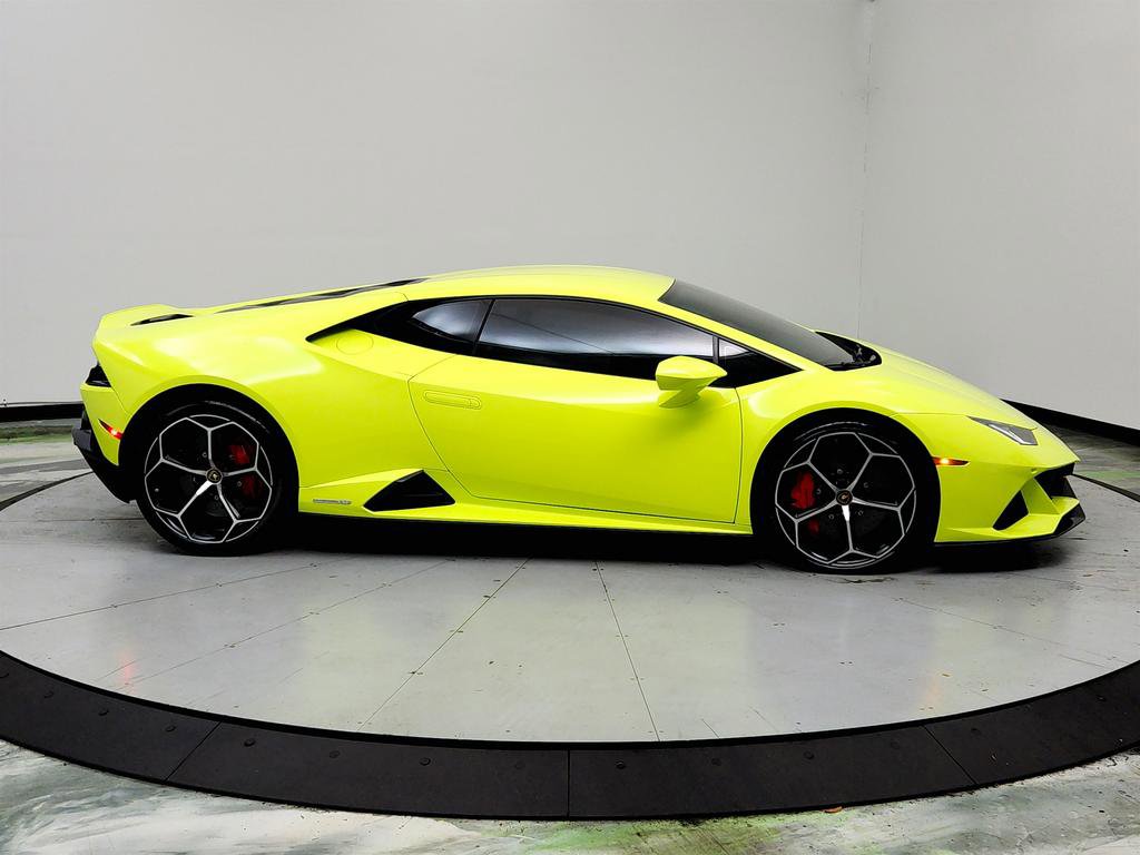 Used 2020 Lamborghini Huracan EVO image 4