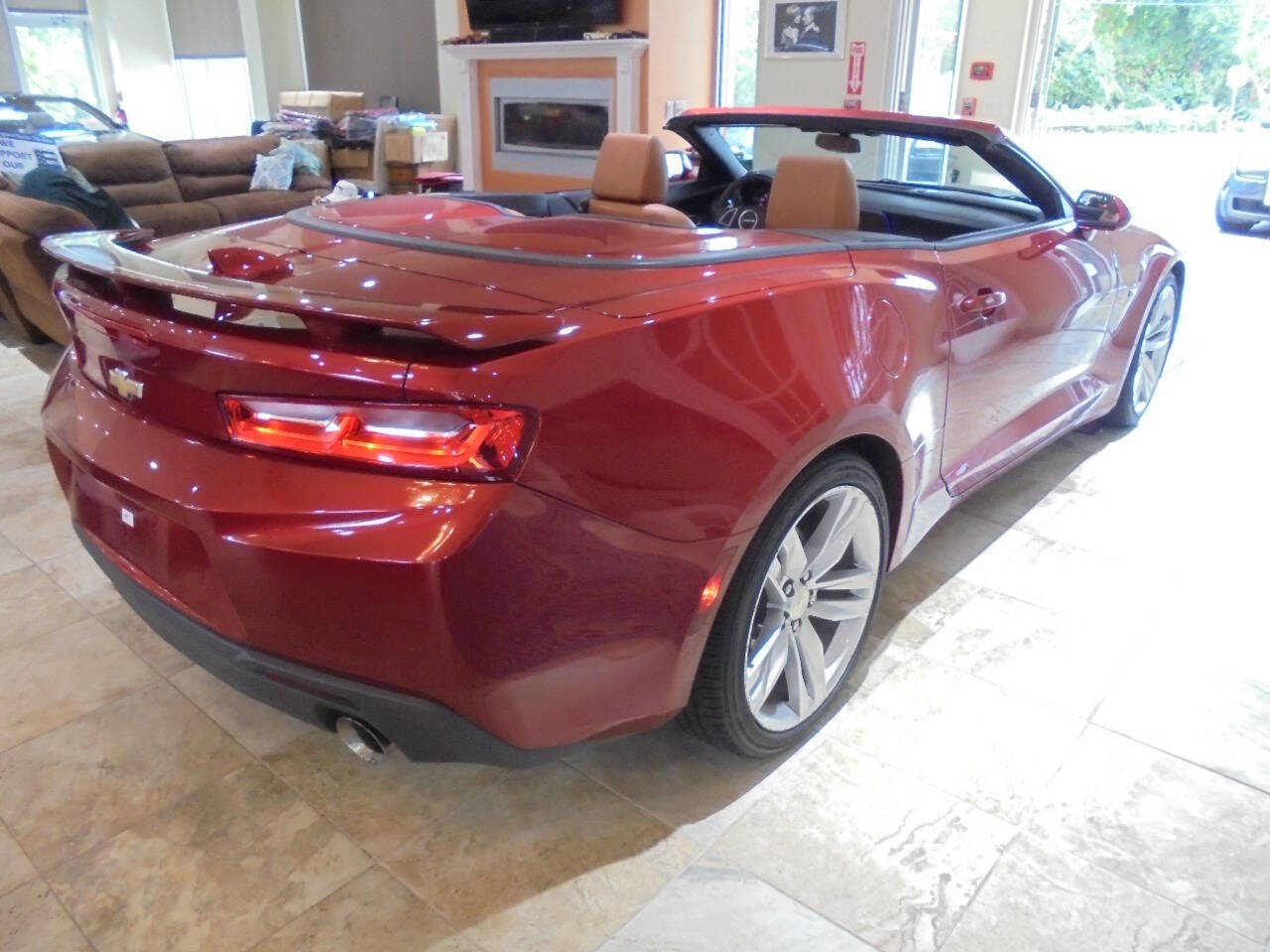 Used 2016 Chevrolet Camaro LT image 17