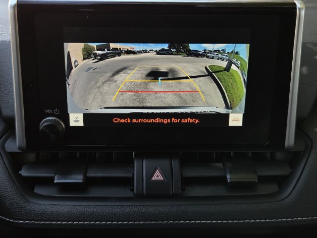 Used 2024 Toyota RAV4 XLE FWD image 16