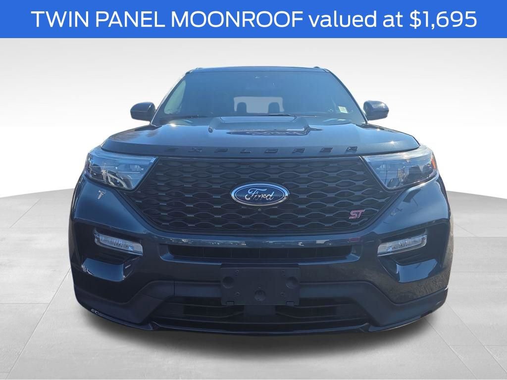 Used 2022 Ford Explorer ST image 3