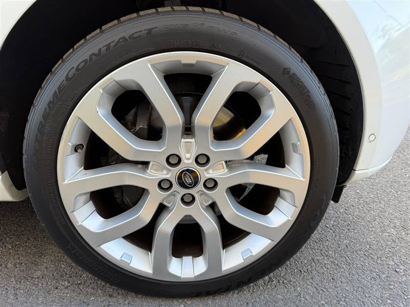 Used 2014 Land Rover Range Rover Supercharged AWD/4WD image 22