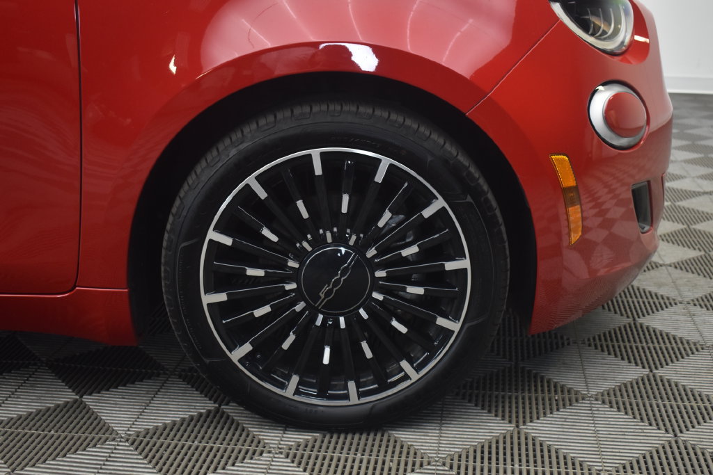 Used 2024 FIAT 500 e (RED) FWD image 20