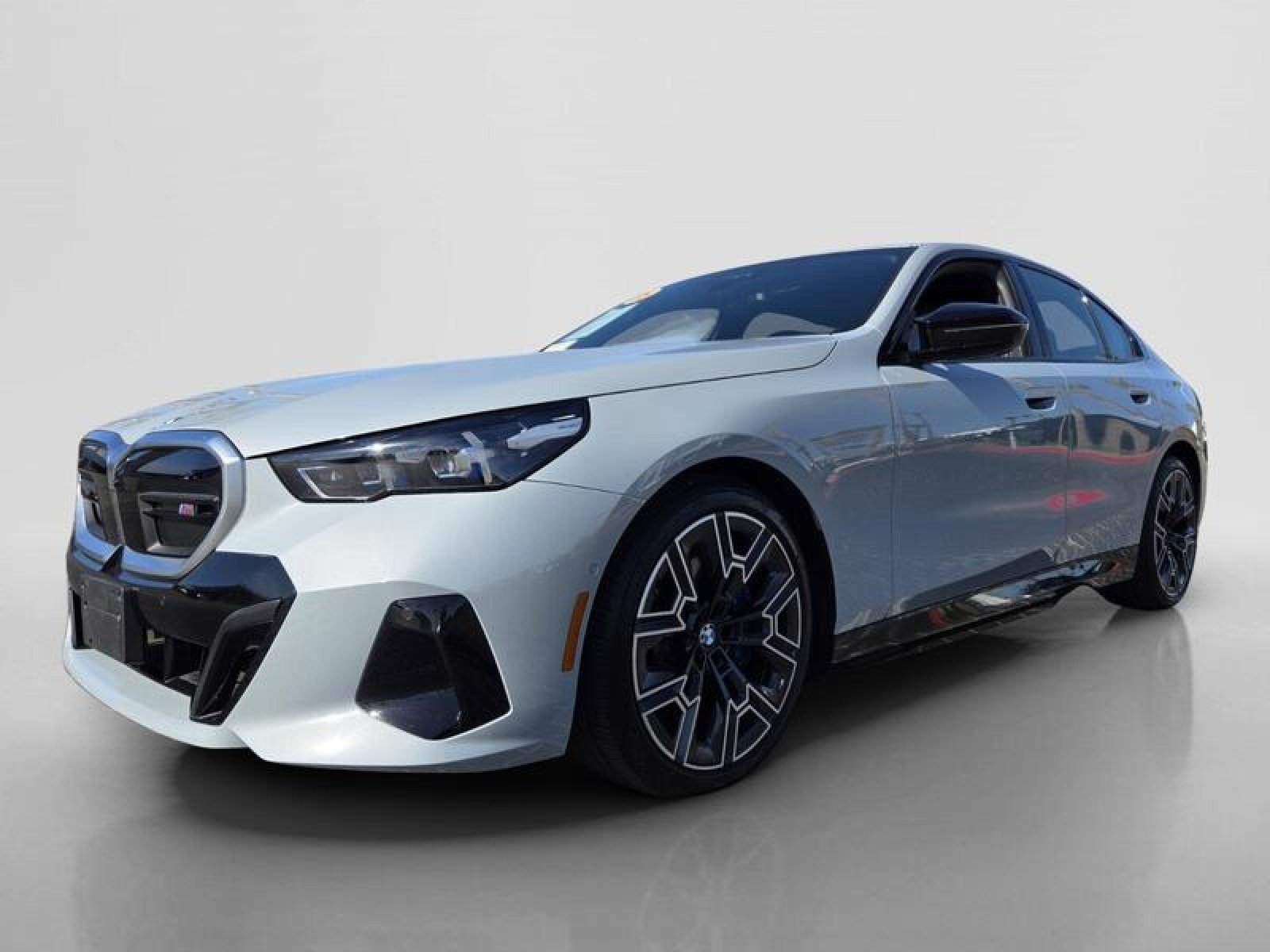 Used 2025 BMW i5 M60 w/ Premium Package AWD/4WD image 8