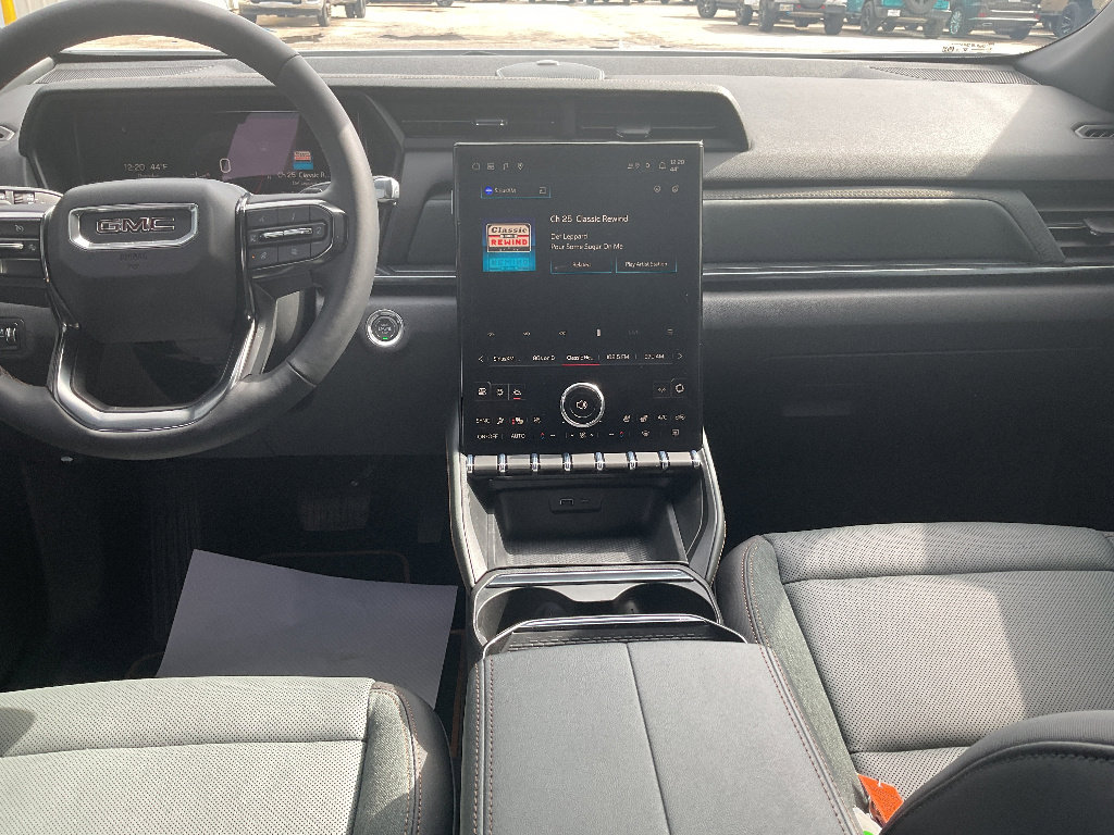 Used 2026 GMC Terrain AT4 w/ Convenience Package III image 12