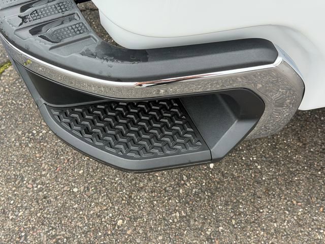 Used 2021 GMC Sierra 2500 4x4 Crew Cab w/ Convenience Package image 11