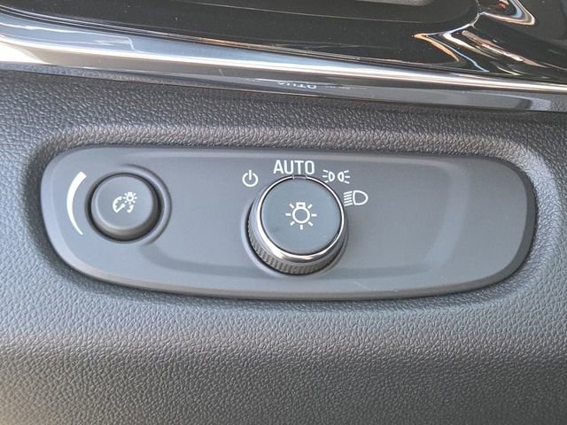 New 2025 Buick Envista Sport Touring w/ Convenience I Package image 14