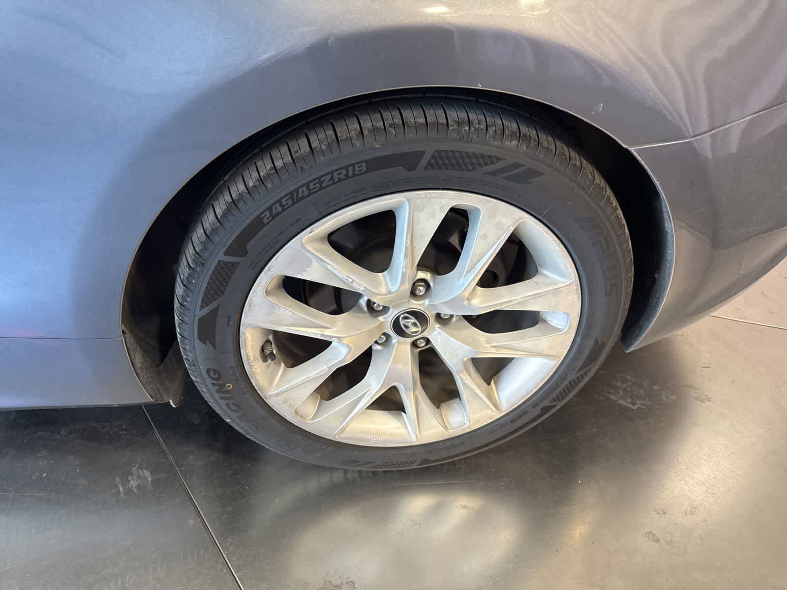 Used 2014 Hyundai Genesis 2.0T RWD image 8