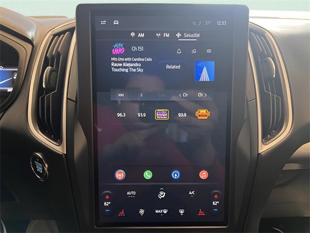 Used 2023 Ford Edge SEL image 18