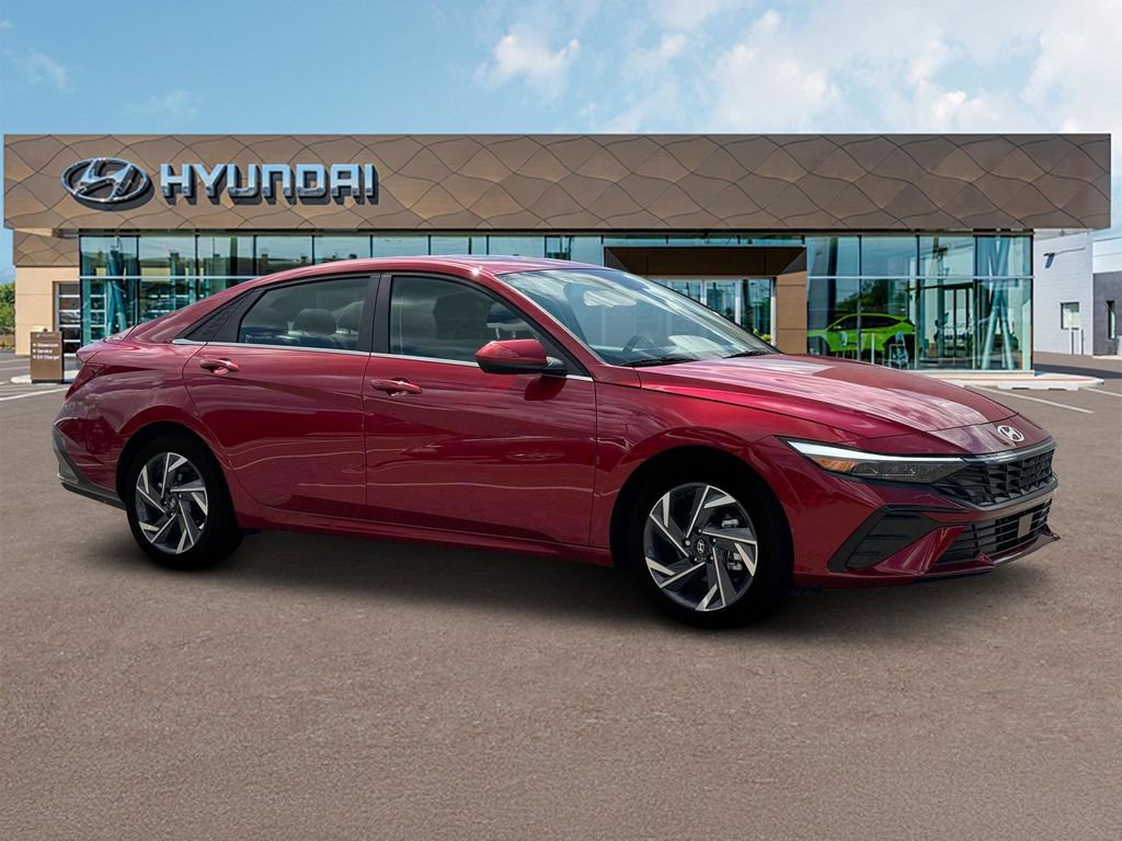 New 2025 Hyundai Elantra SEL image 10