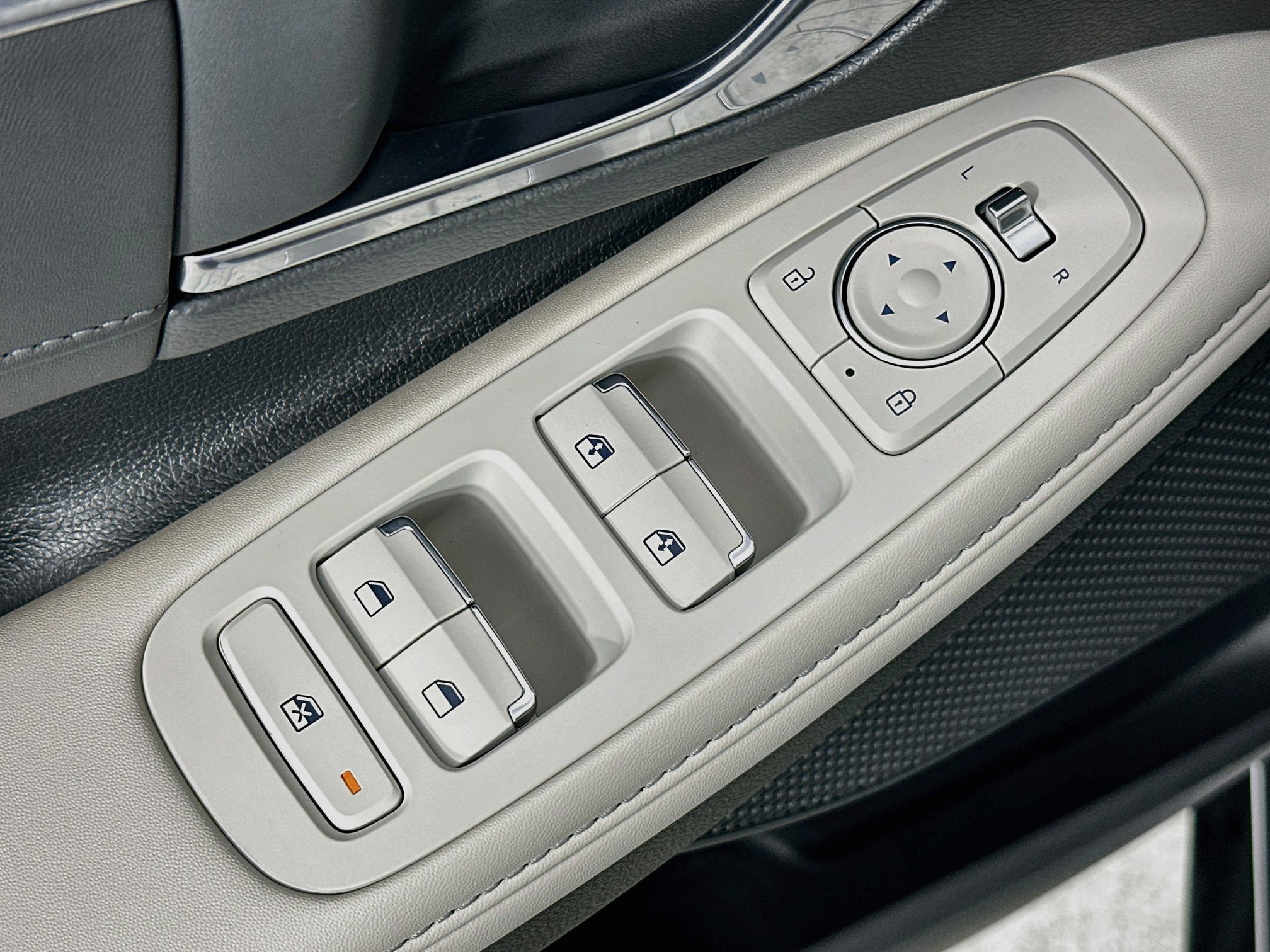 Used 2023 Hyundai Sonata Limited FWD image 18